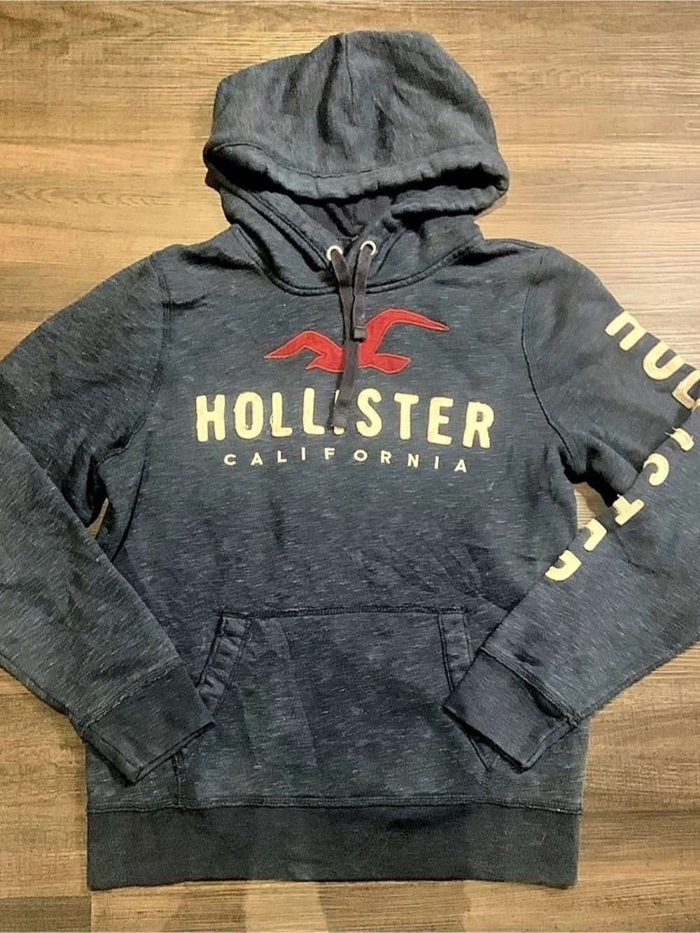 Hollister Graphic Applique Pullover Hoodie Black Medium